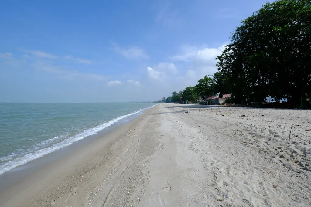 Pemandangan pantai
